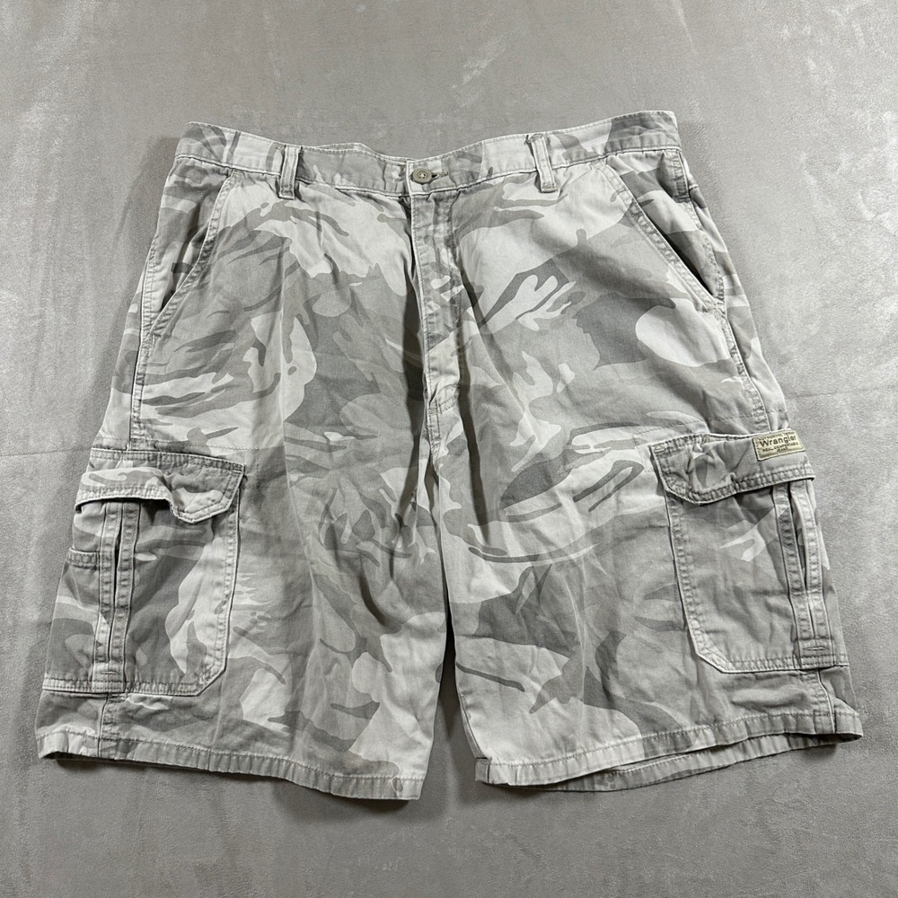 Wrangler Cargo Shorts Men 36W Y2K Gray Camo Authentic Issue Rugged Twill 1253